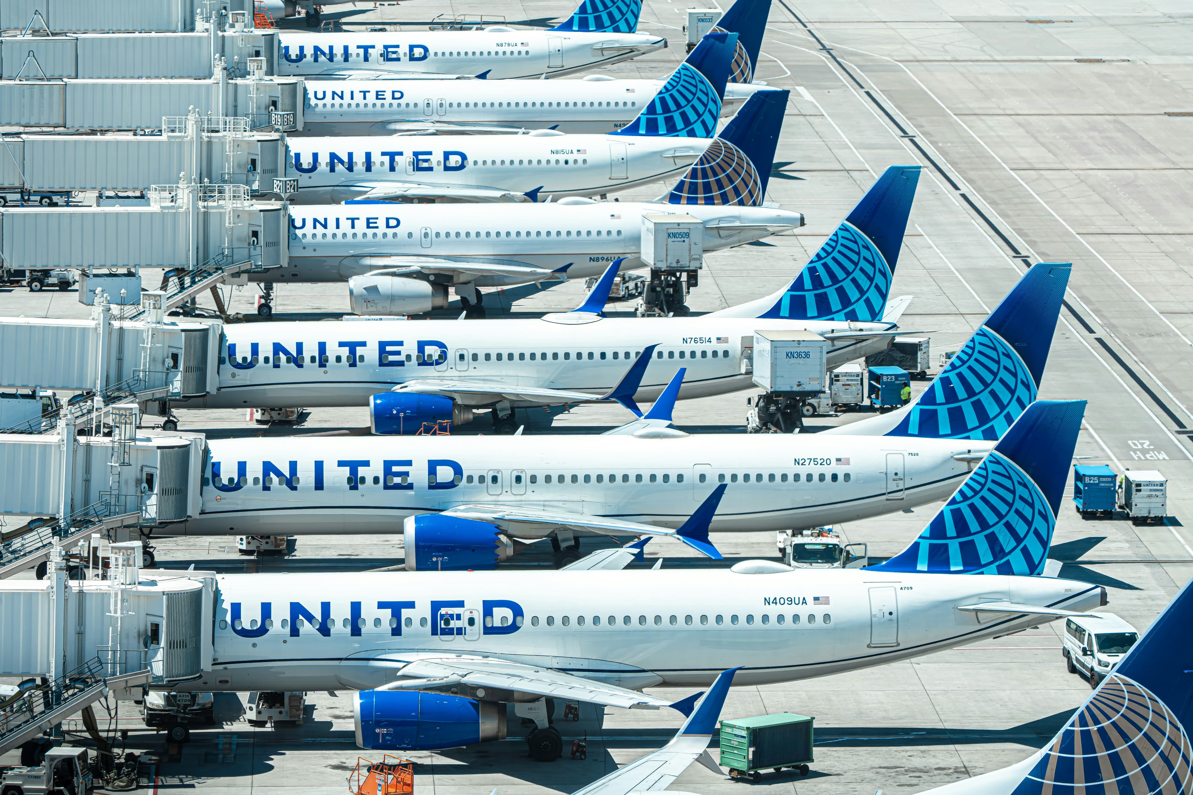 Aviation photo illustrating: How the Aviation Industry Is Tackling Climate Change